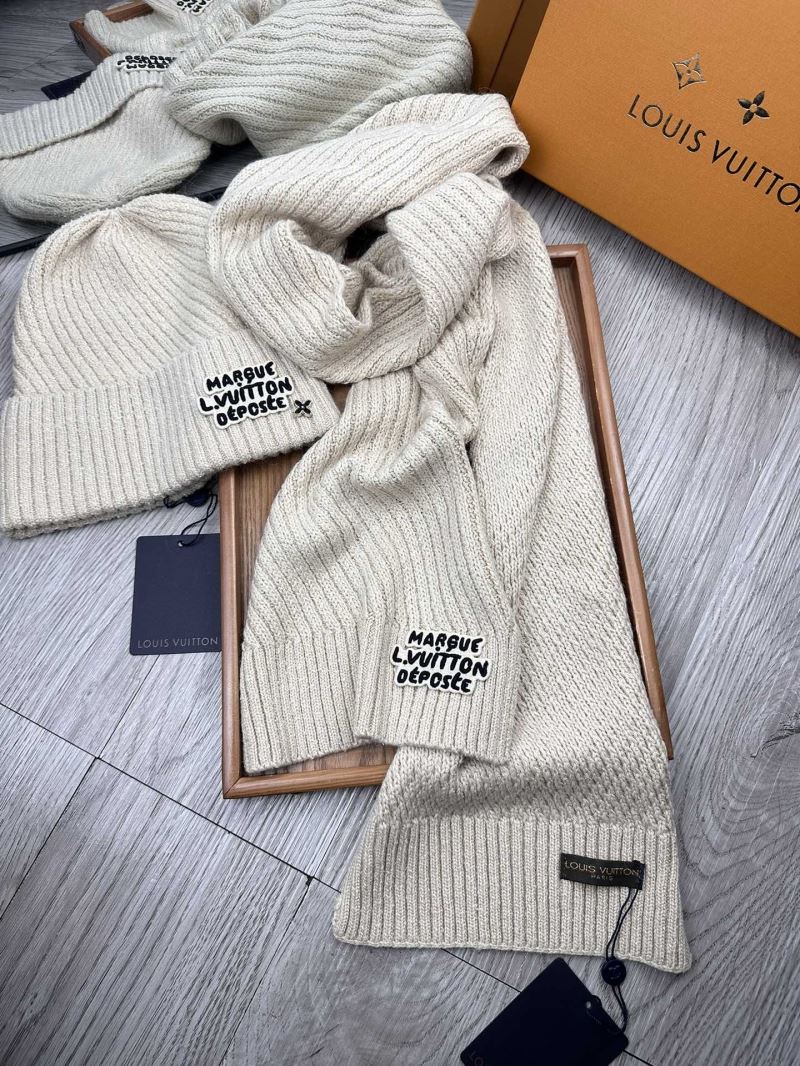 Louis Vuitton Caps Scarfs